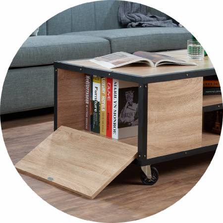 A tárolószekrény kialakítása fokozza a dohányzóasztal praktikusságát.